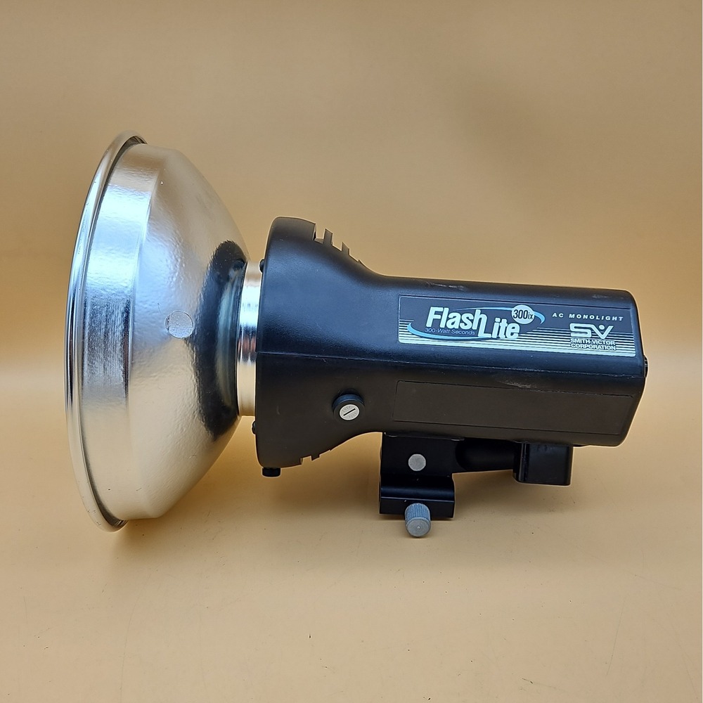 Smith Victor Flash Lite 300ix AC Monolight Flash Strobe Tested Works FL300ix
